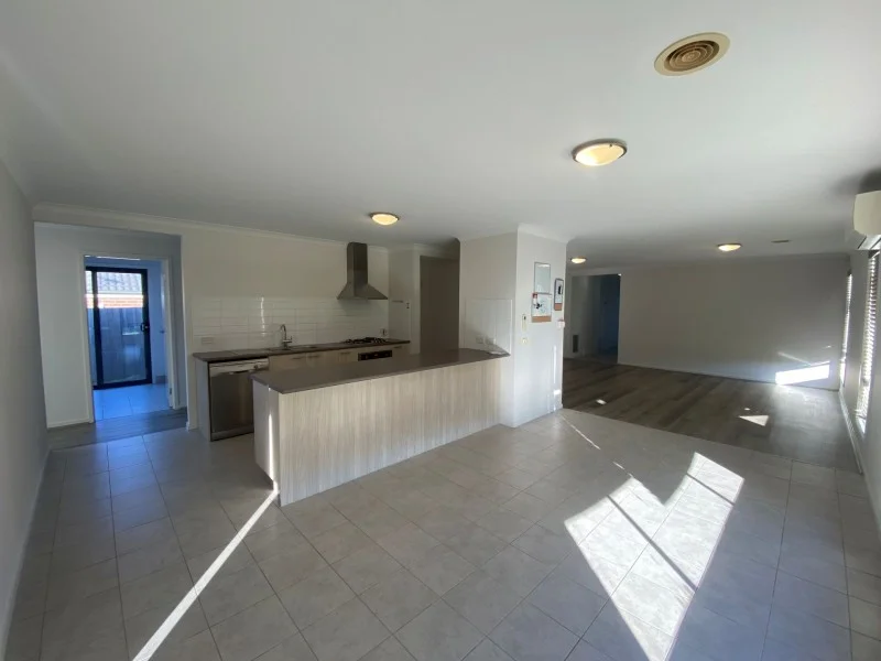 Additional image 3 of 11 Graduation Place, Churchill VIC 3842