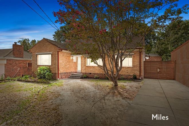Picture of 48 Warncliffe Road, IVANHOE EAST VIC 3079