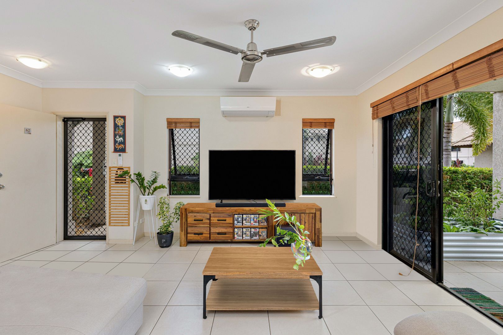 62/1-15 Robson Street, Mooroobool QLD 4870, Image 1