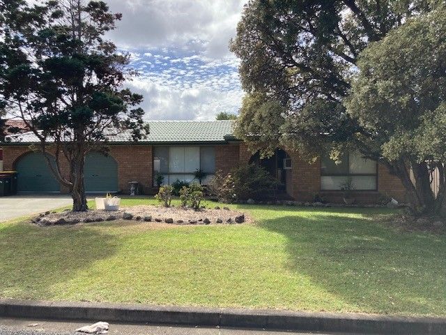 3 bedrooms House in Suni Drive OLD BAR NSW, 2430