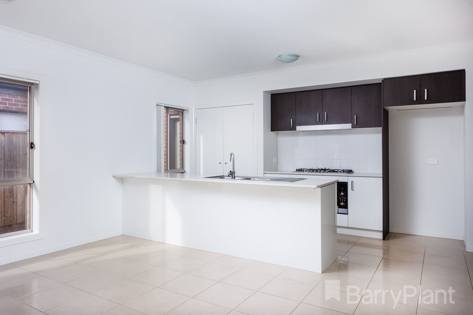 132 Evesham Drive, Point Cook VIC 3030, Image 2