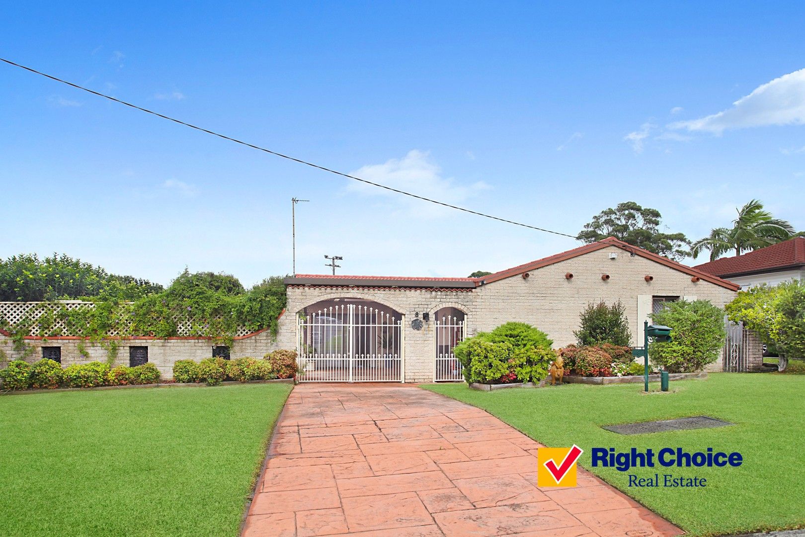 8 Gipps Crescent, Barrack Heights NSW 2528, Image 0