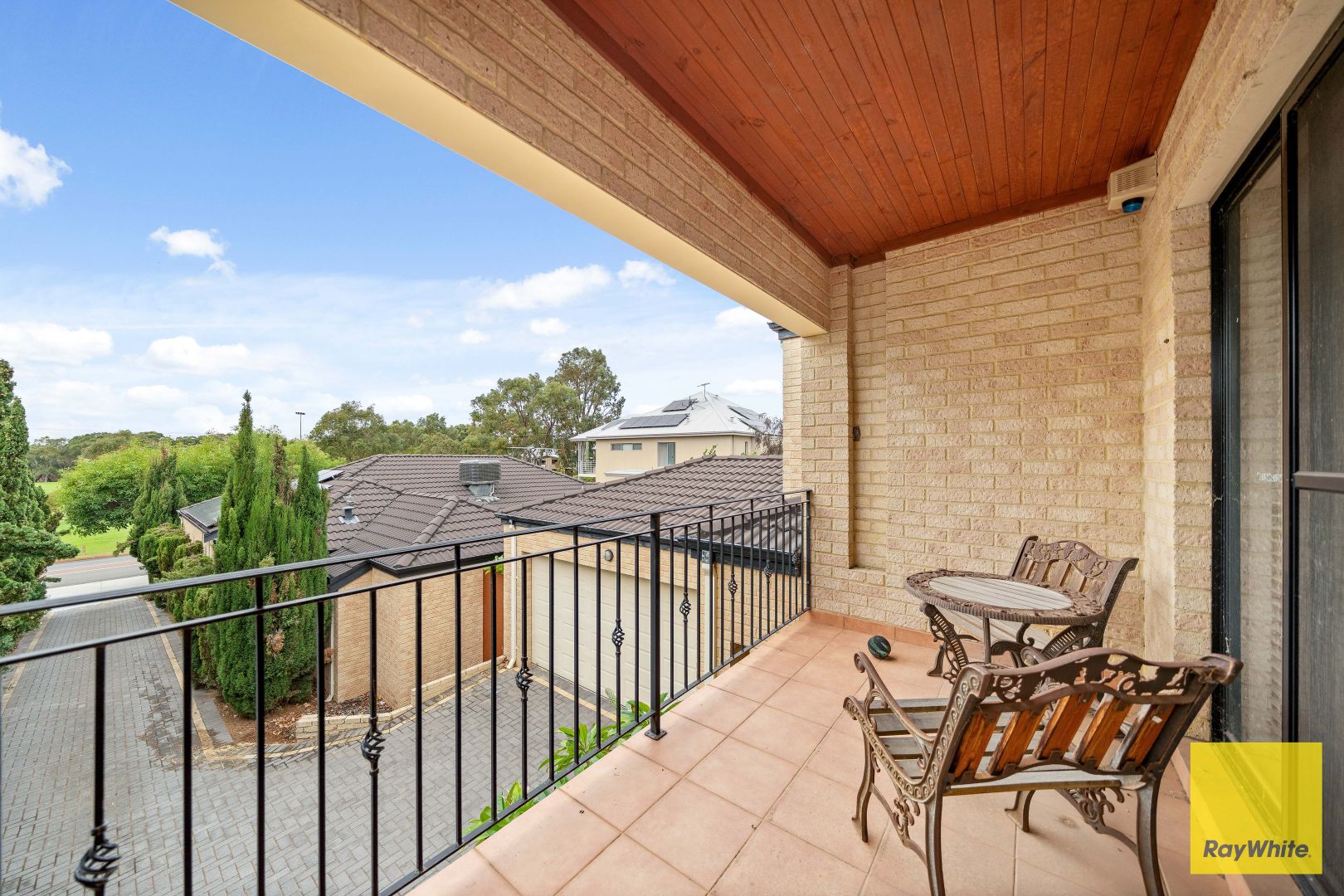 61B Huntriss Road, Karrinyup WA 6018, Image 2