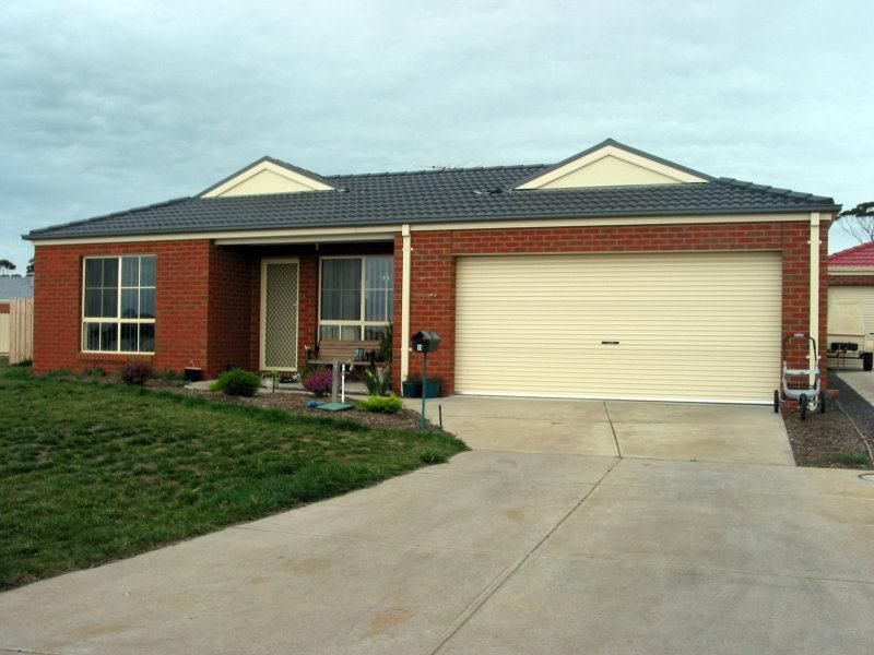 3 bedrooms House in 11 Nordic Crescent WYNDHAM VALE VIC, 3024