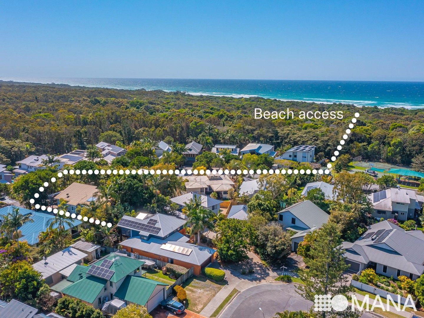 4 bedrooms House in 3 Kallaroo Circuit OCEAN SHORES NSW, 2483