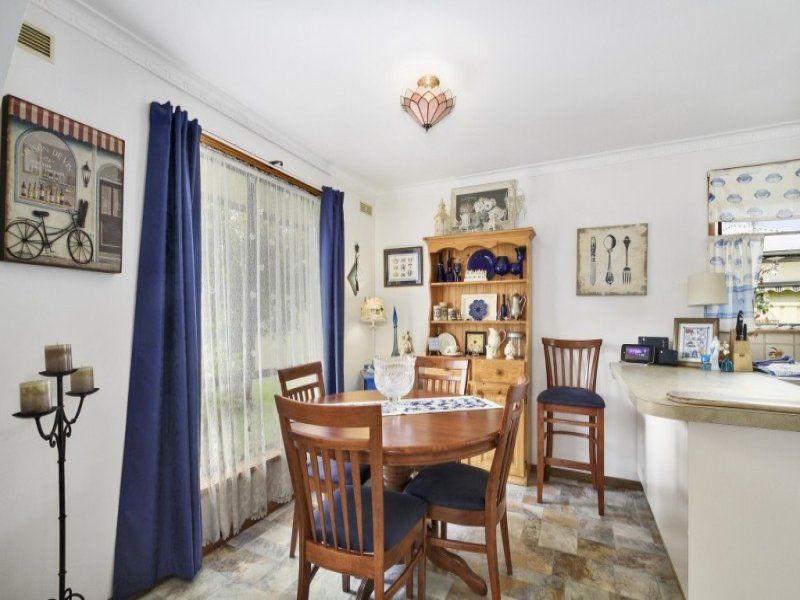 2/21 Topping Street, Sale VIC 3850, Image 2