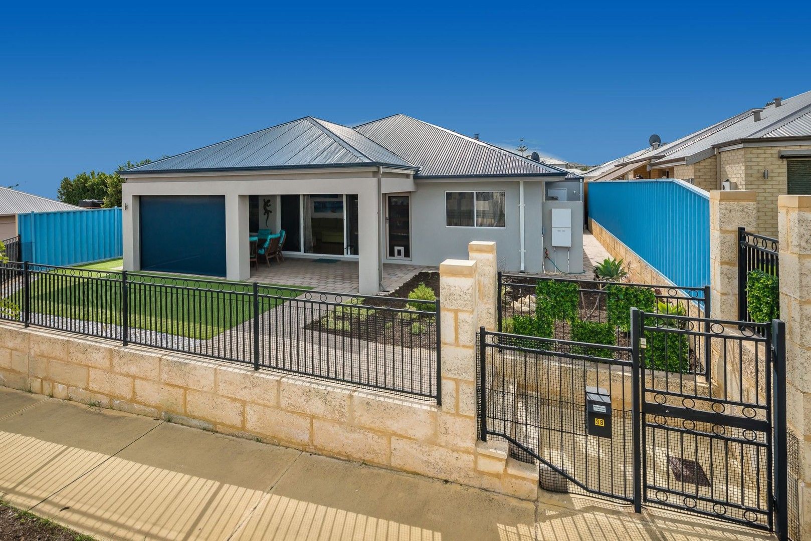 38 Anguilla Gardens, Iluka WA 6028, Image 0