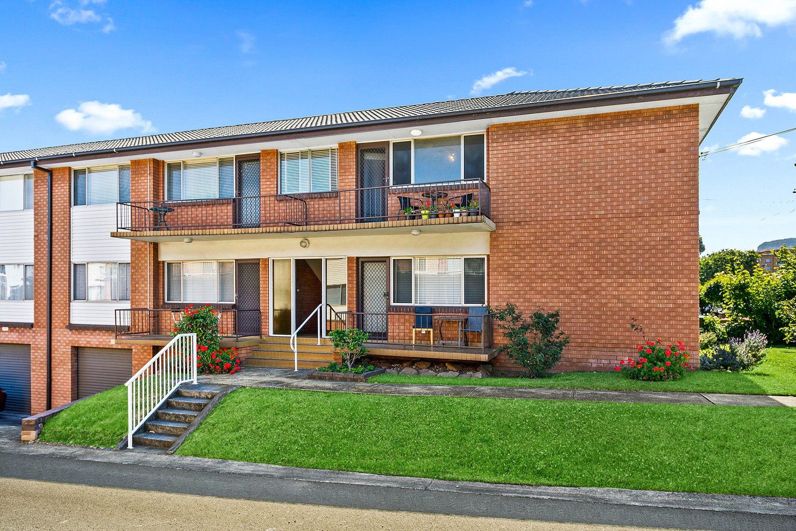 2 bedrooms Apartment / Unit / Flat in 3/21 Campbell Street WOLLONGONG NSW, 2500