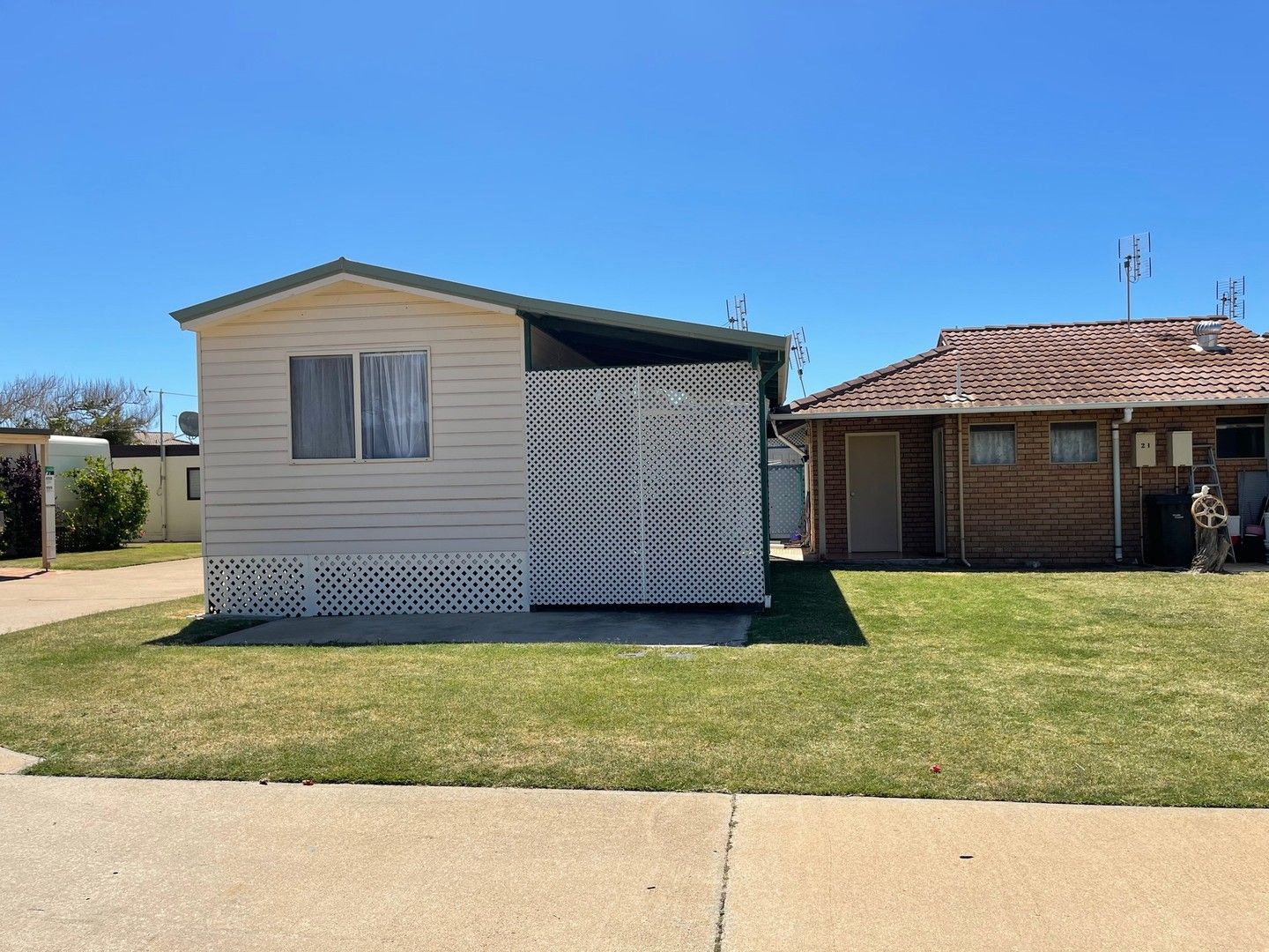 21/123 Point Leander Drive, Port Denison WA 6525, Image 0