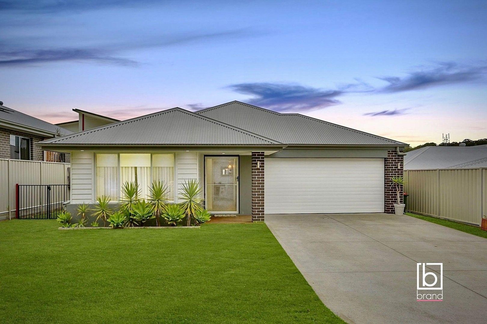 4 bedrooms House in 3 Meander Place WADALBA NSW, 2259