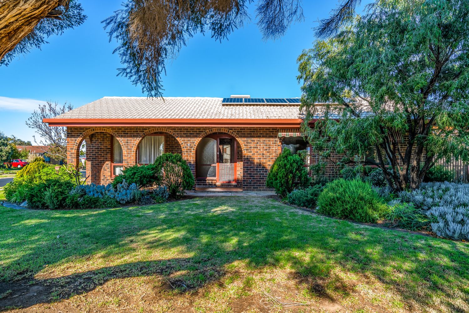 3 bedrooms House in 1 Pialba Grove WEST LAKES SHORE SA, 5020