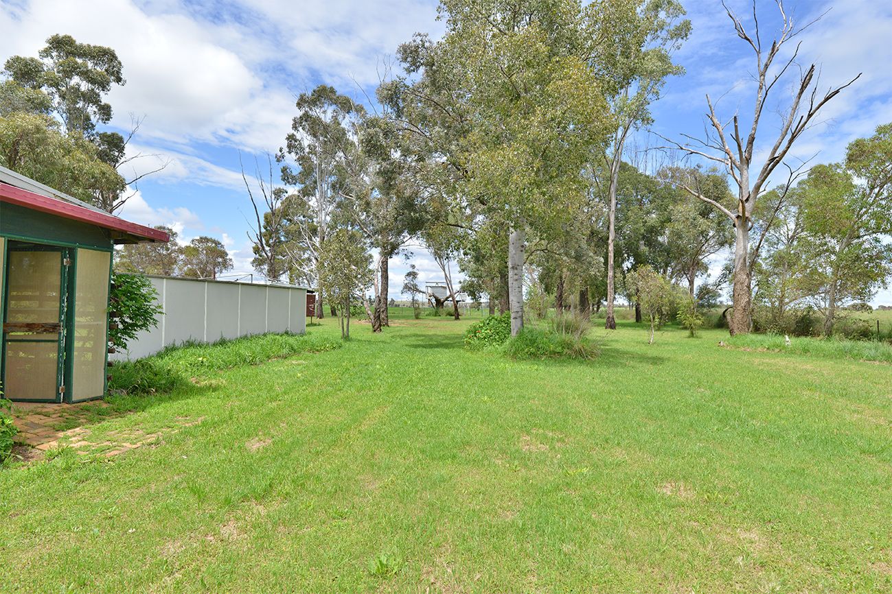 3040 PURLEWAUGH ROAD, Purlewaugh NSW 2357, Image 2
