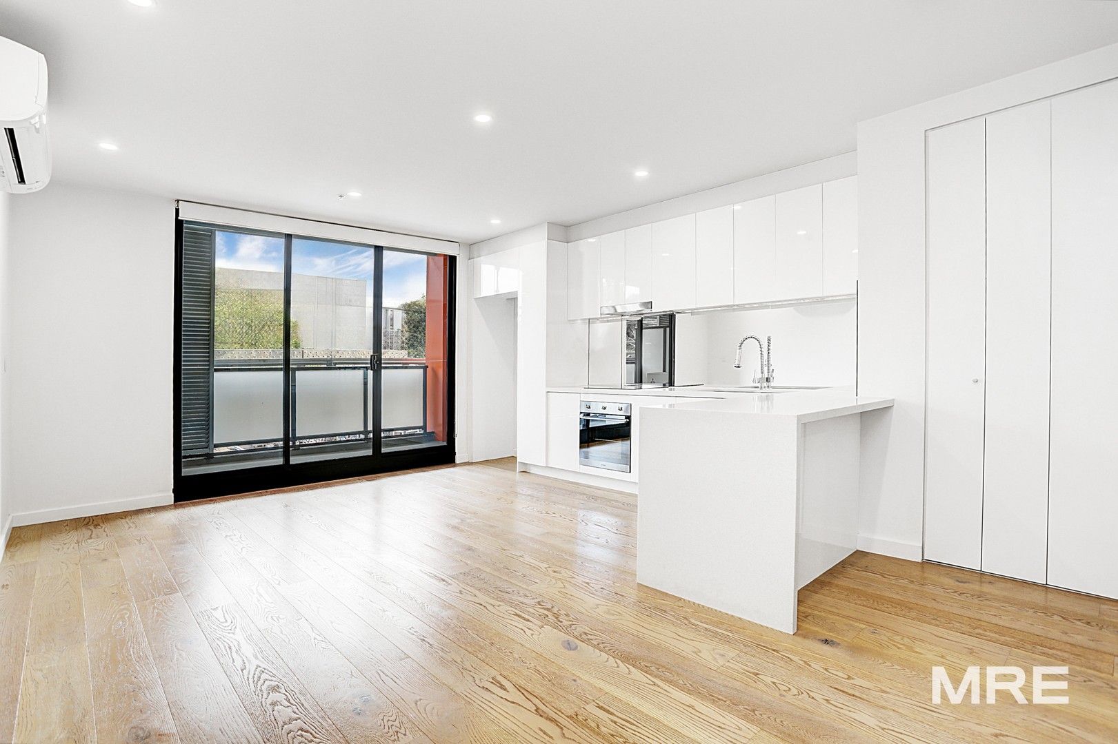 1 bedrooms Apartment / Unit / Flat in 108/10-14 Hope Street BRUNSWICK VIC, 3056
