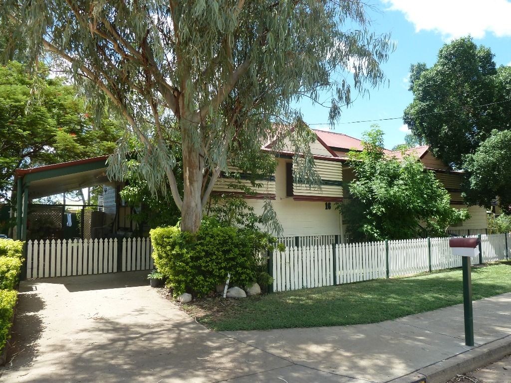 4 bedrooms House in 16 Swan Street LONGREACH QLD, 4730