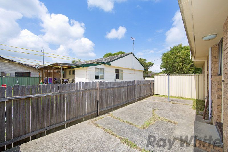 1/17 Westbrook Parade, GOROKAN NSW 2263, Image 2