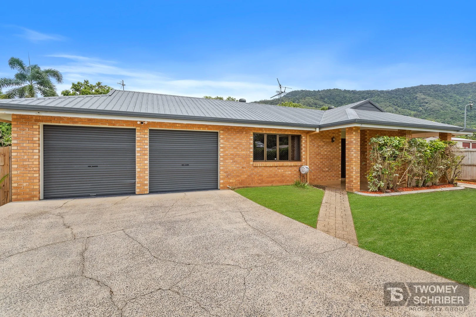 5 Dale Close, Bayview Heights QLD 4868