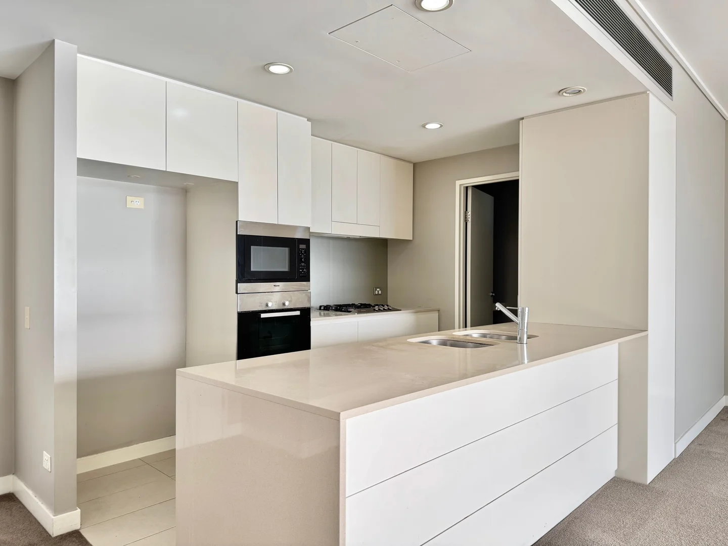 Additional image 5 of 402/12 Jean Wailes Avenue, Rhodes NSW 2138