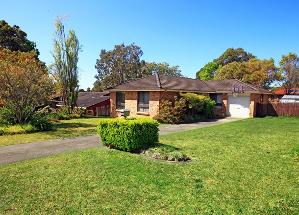 27 Monk Crescent, Bomaderry NSW 2541