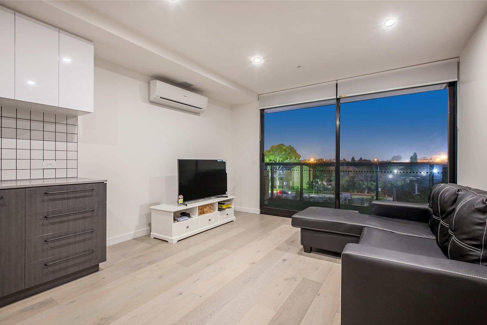 1 bedrooms Apartment / Unit / Flat in 306/204 High Street PRESTON VIC, 3072