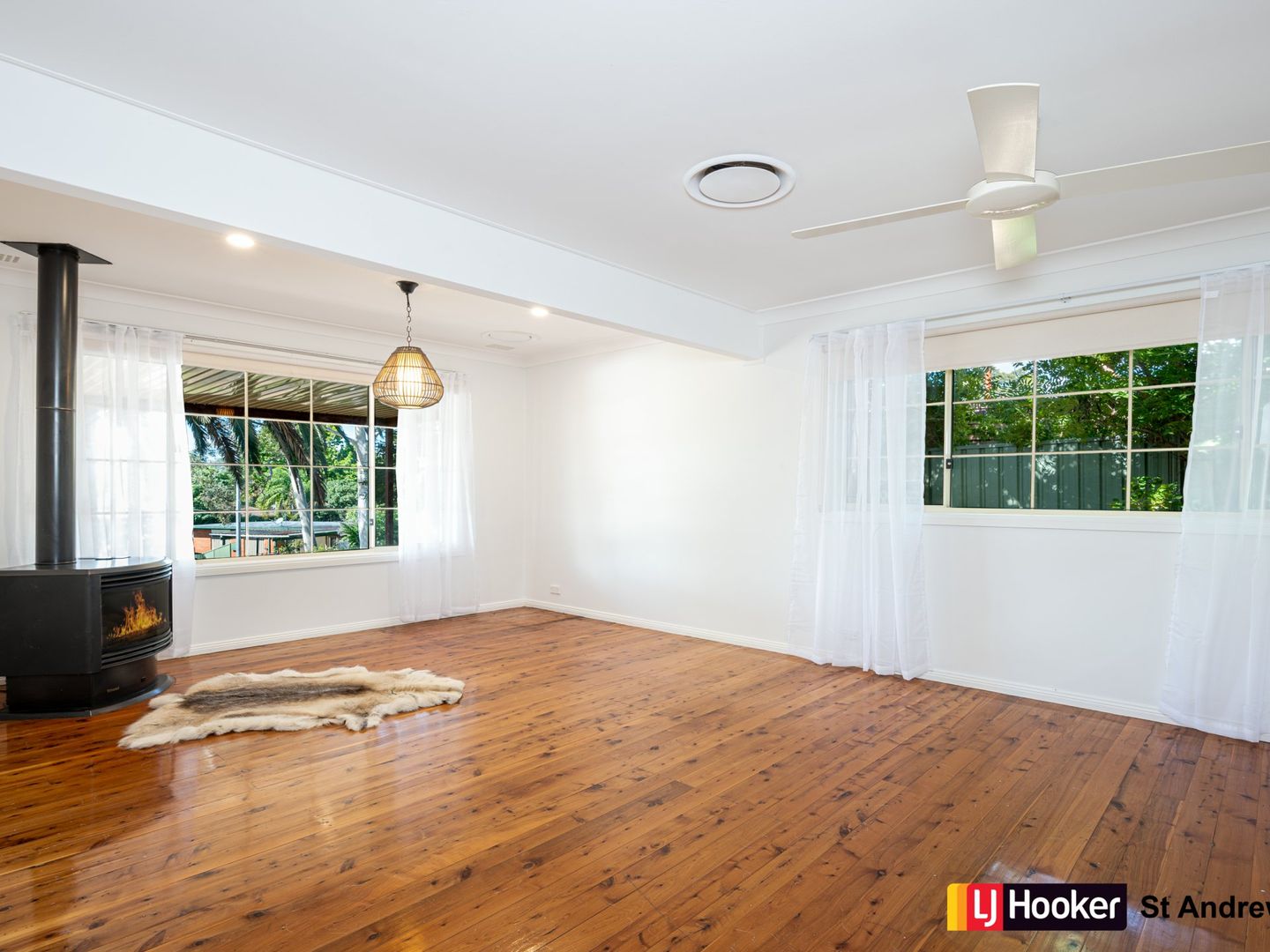 64 Fern Avenue, Bradbury NSW 2560, Image 2