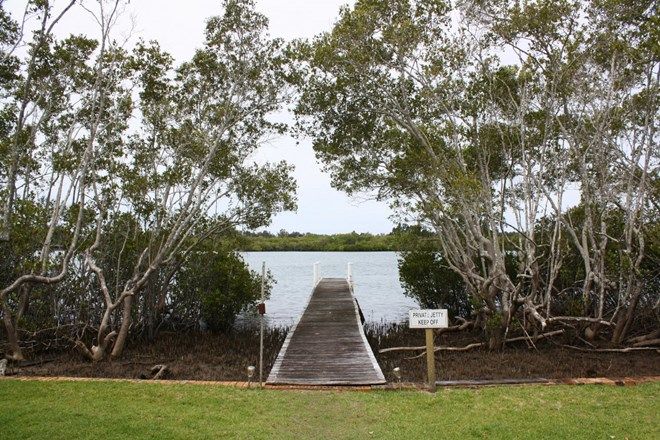 Picture of 17 Oyster Channel Road, MICALO ISLAND NSW 2464