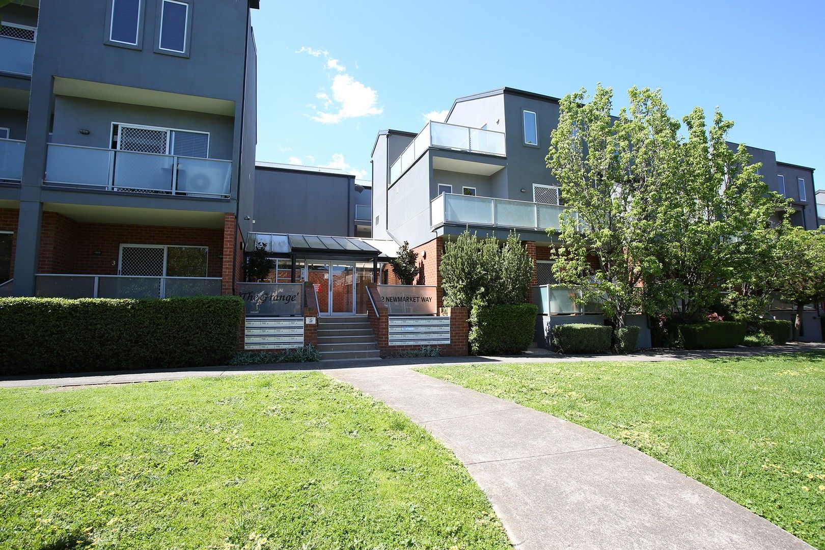 2 bedrooms Apartment / Unit / Flat in 63/2 Newmarket Way FLEMINGTON VIC, 3031
