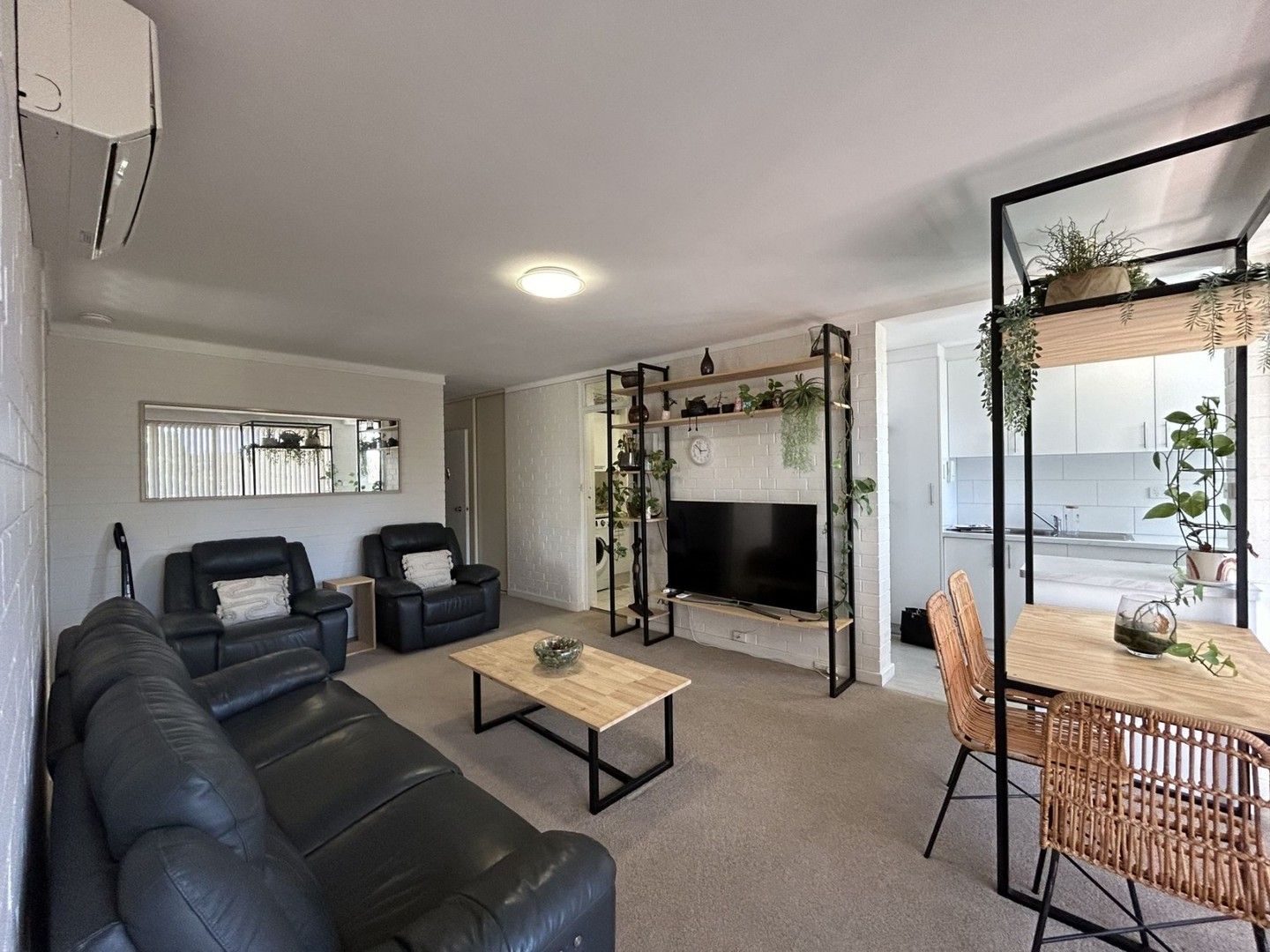 2 bedrooms Apartment / Unit / Flat in 61/154 Mill Point Road SOUTH PERTH WA, 6151