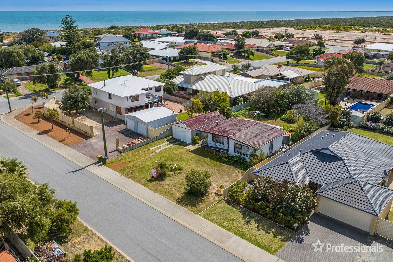 2 Barden Street, Madora Bay WA 6210, Image 1