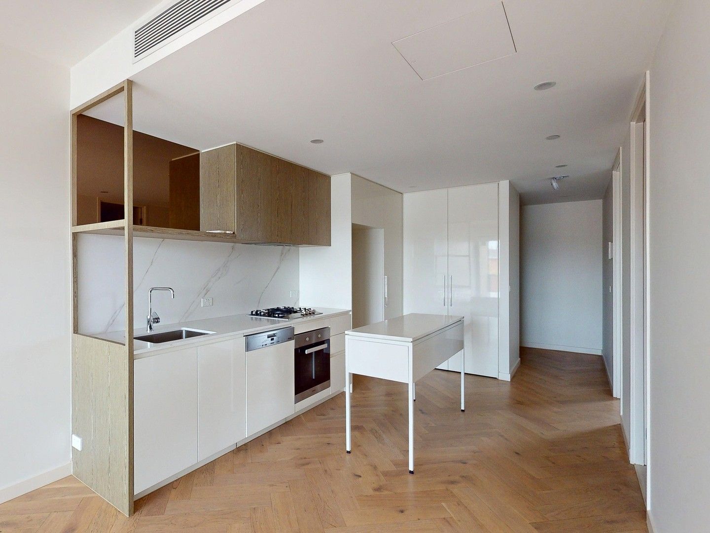 2 bedrooms Apartment / Unit / Flat in 201/960 High Street, ARMADALE VIC, 3143
