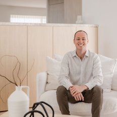 Sophie Carter Exclusive Properties - Lachlan Sproule