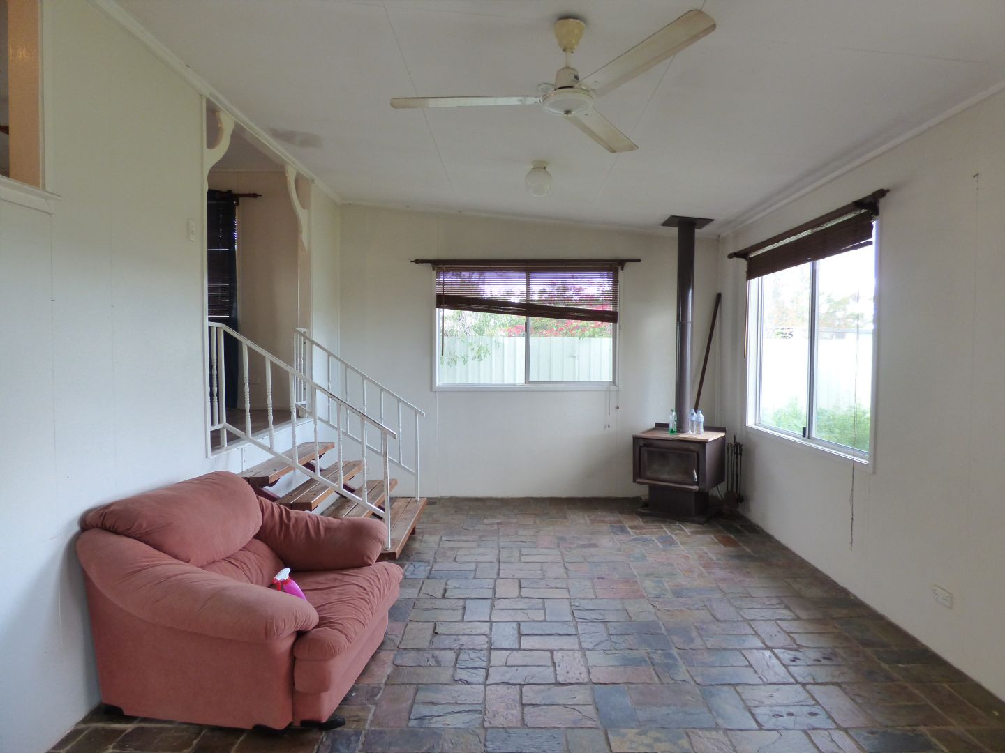 14 Derry Street, Roma QLD 4455 Domain