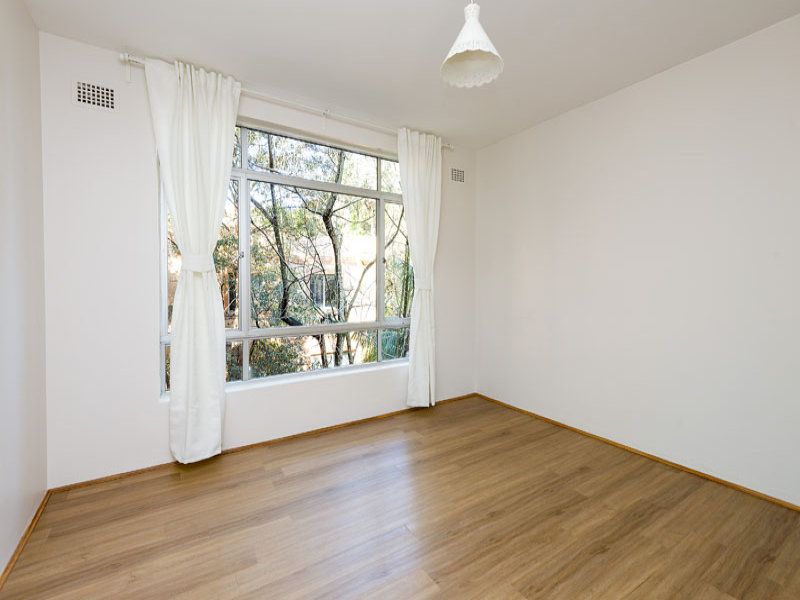 2 bedrooms Apartment / Unit / Flat in 7/514 Pacific Highway (Rear of block) LANE COVE NORTH NSW, 2066