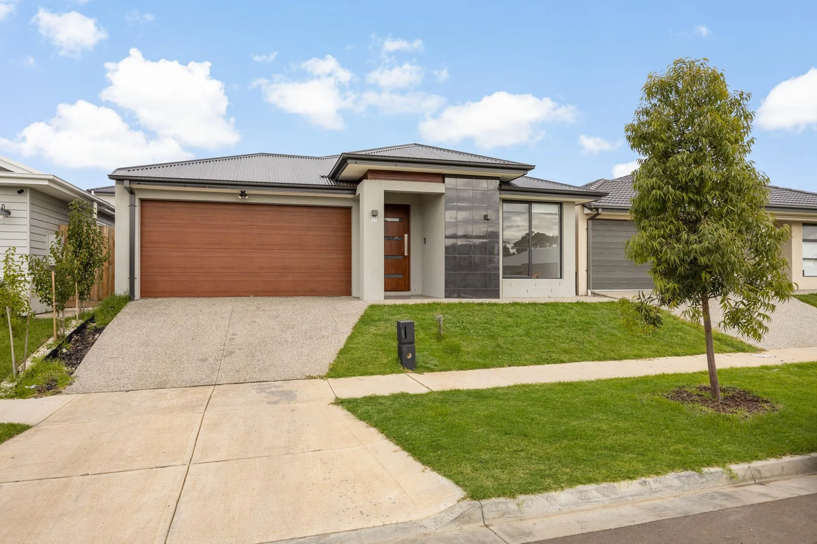 Primary image of 37 Vangel Road, Sunbury VIC 3429