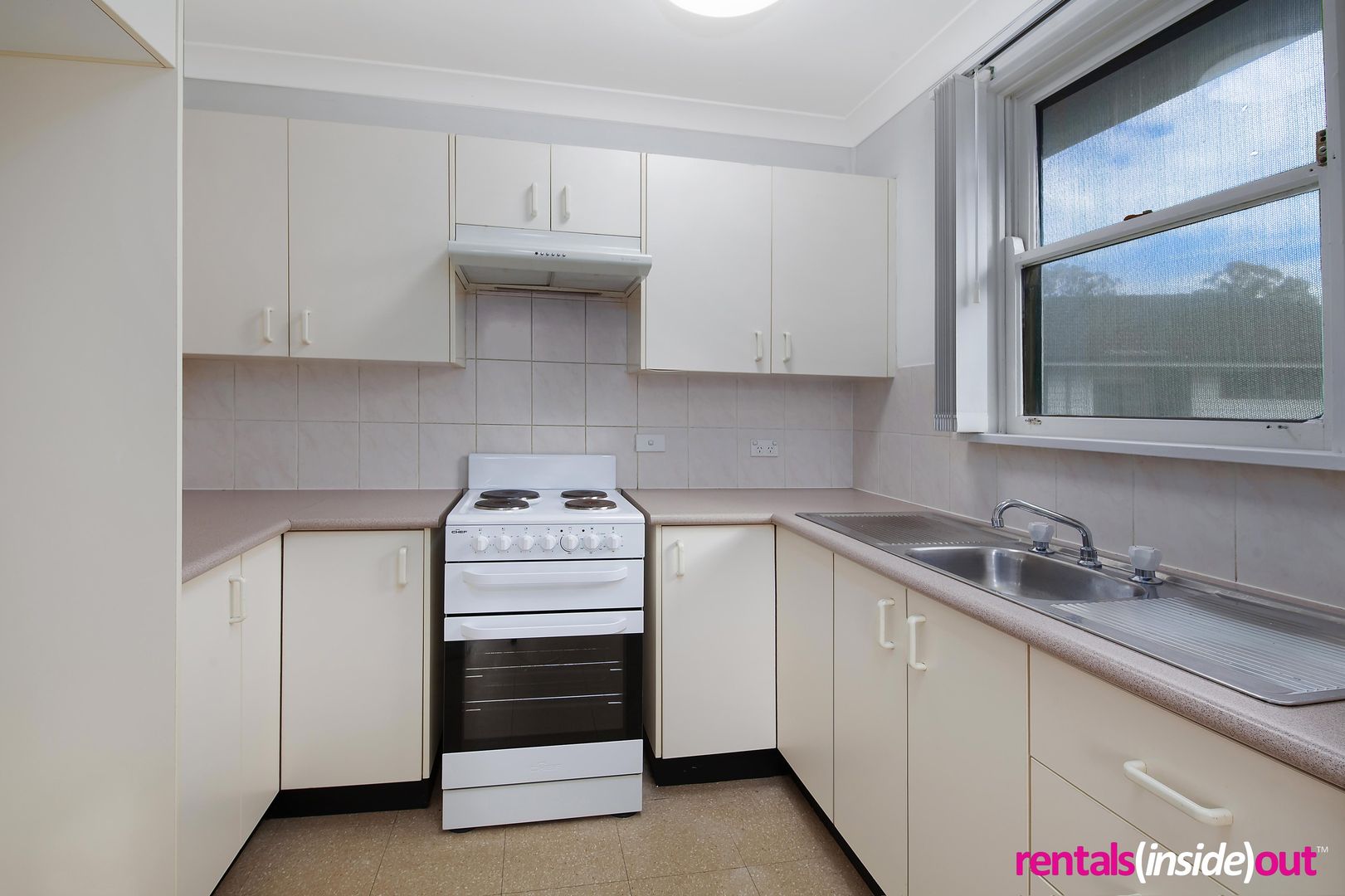 2 Awatea Place, Lethbridge Park NSW 2770, Image 1