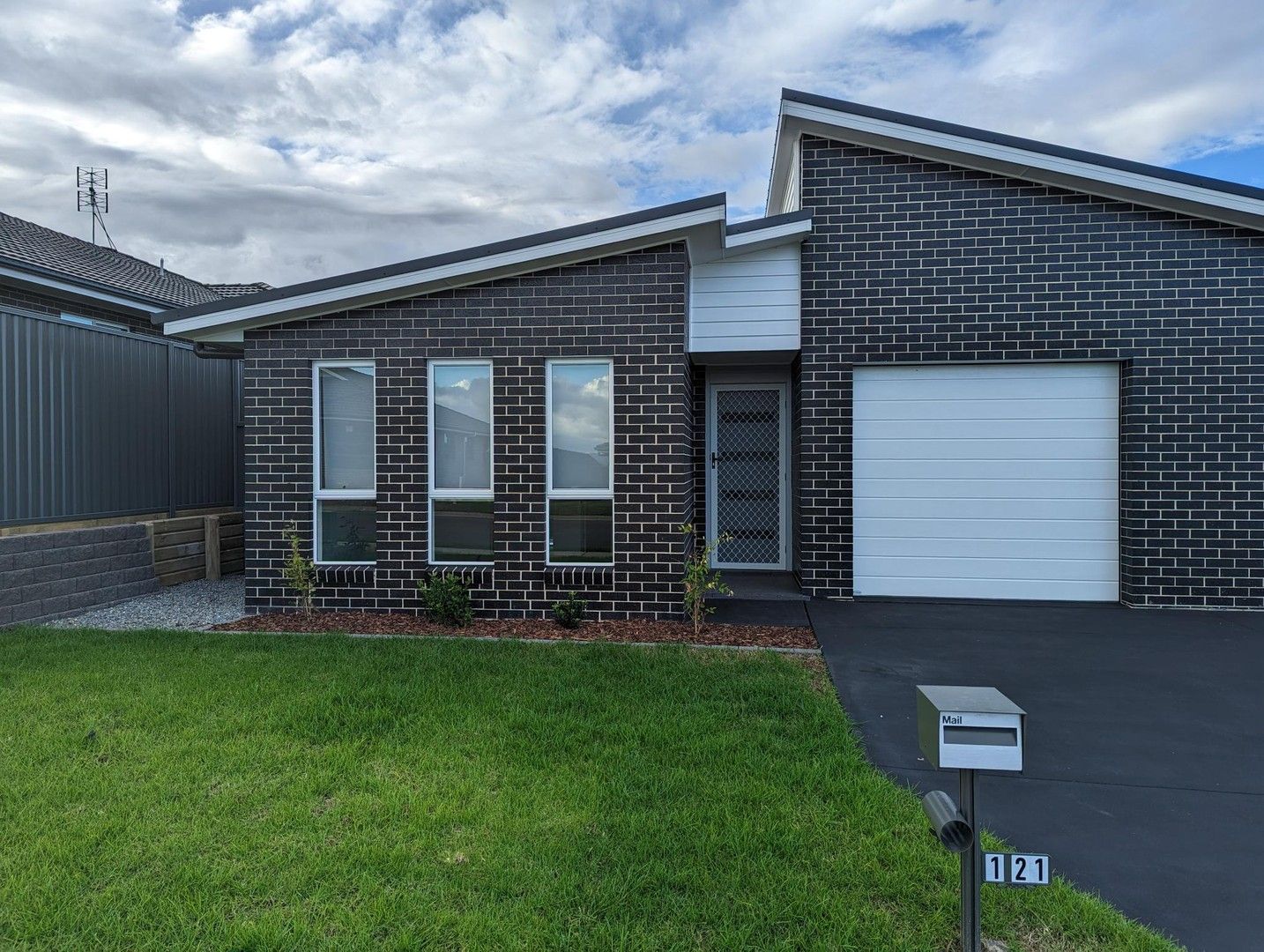 21 Corymbia Circuit, Heddon Greta NSW 2321 Duplex For Rent Domain