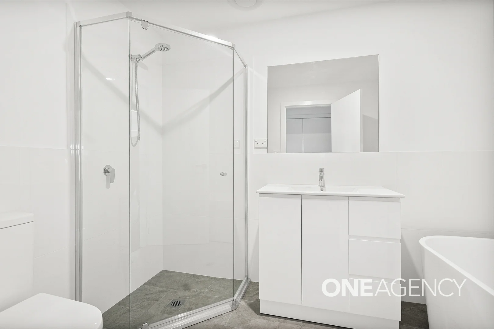 Additional image 2 of 3/4 Addison Avenue, Lake Illawarra NSW 2528