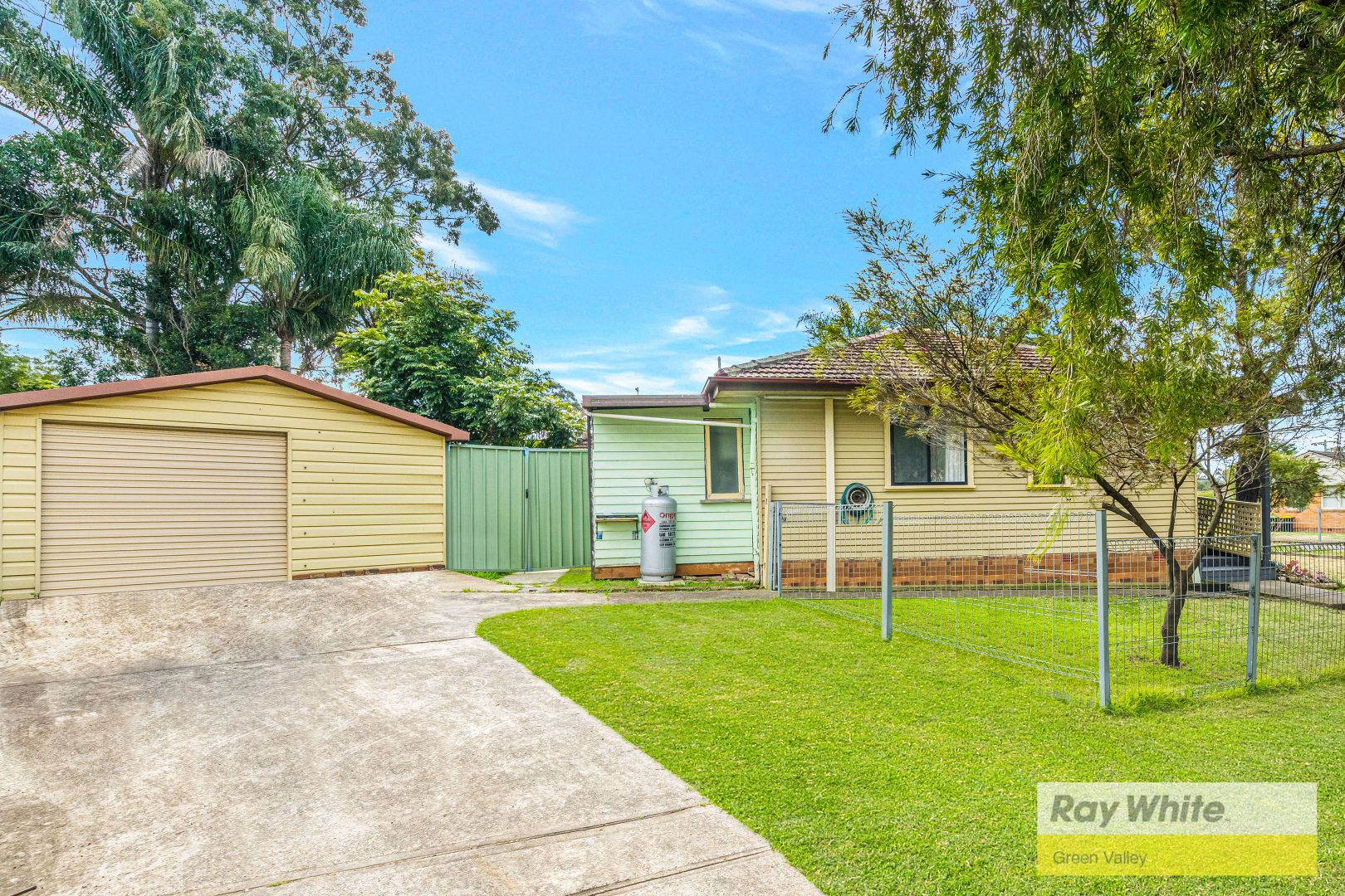 1 canowie place, Busby NSW 2168, Image 1