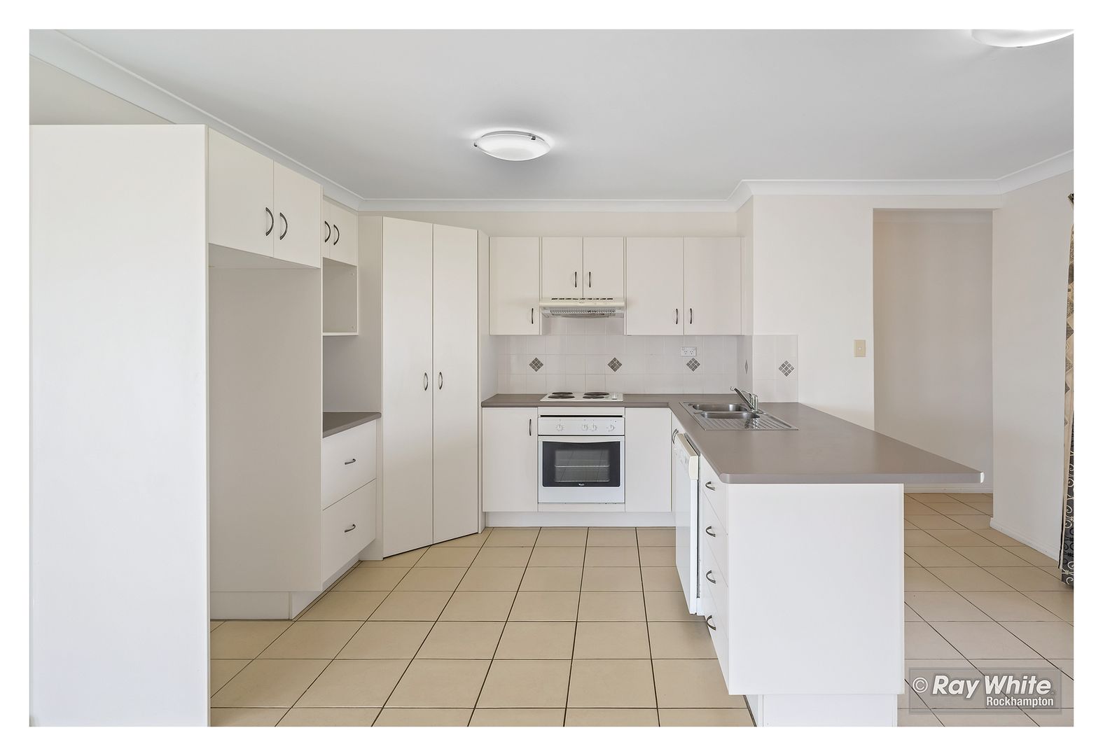 2 Hibiscus Court, Kawana QLD 4701, Image 1