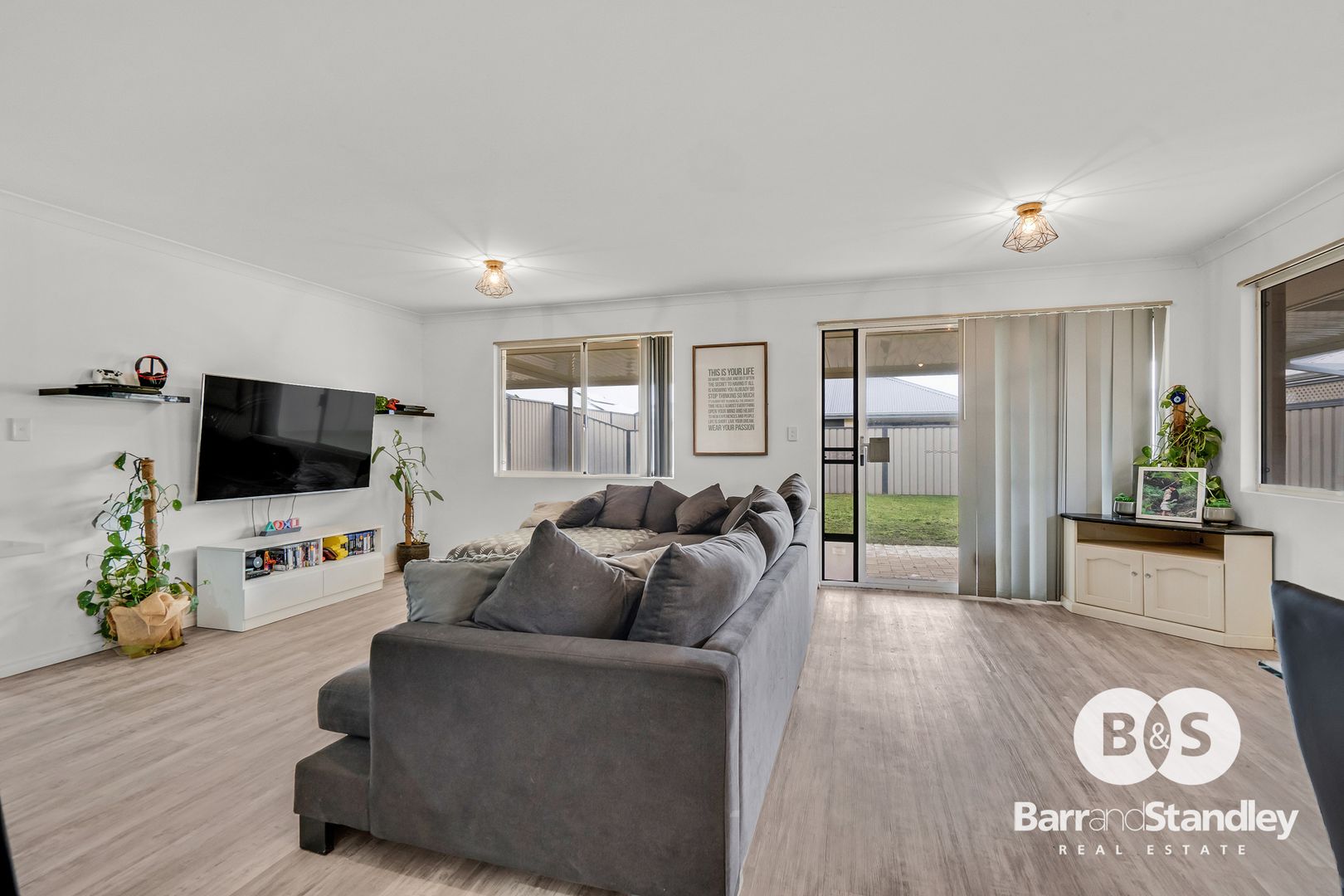 66 Grandite Fairway, Australind WA 6233, Image 1