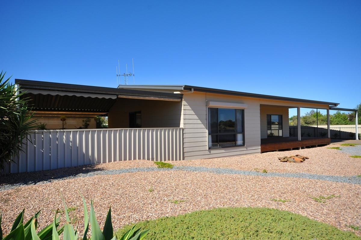 76 Francis Street, Stirling North SA 5710, Image 2