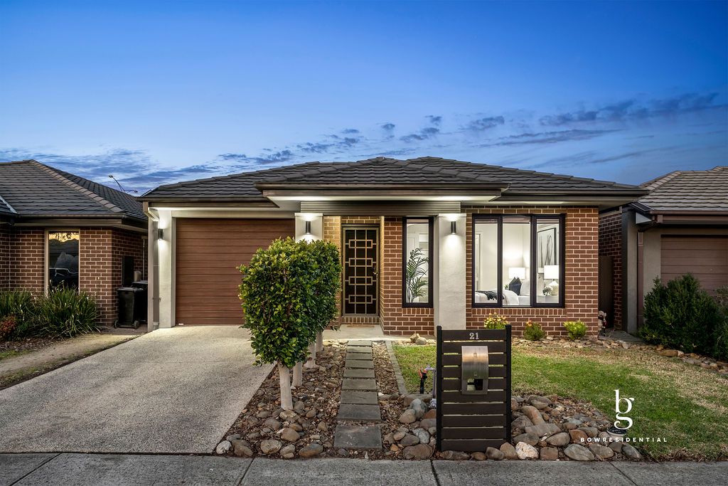 21 Burnham Crescent, Keysborough VIC 3173, Image 0