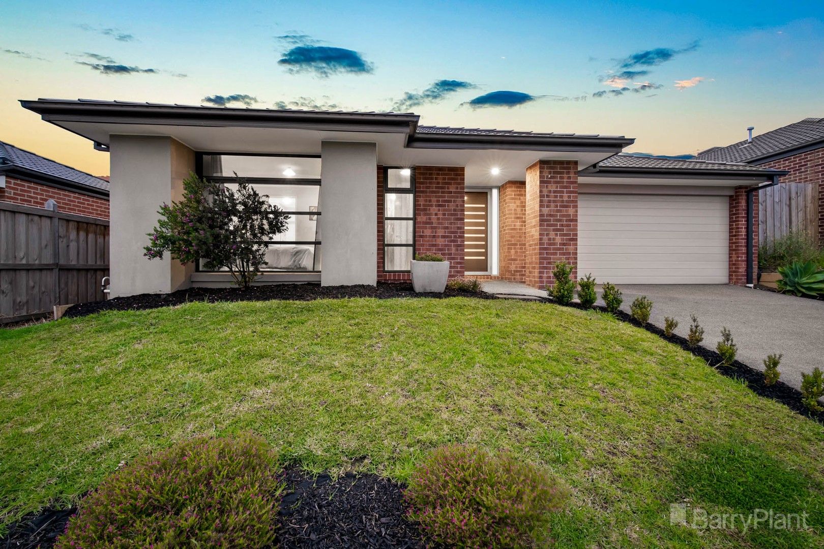 48 Mountford Rise, Pakenham VIC 3810 House For Rent Domain