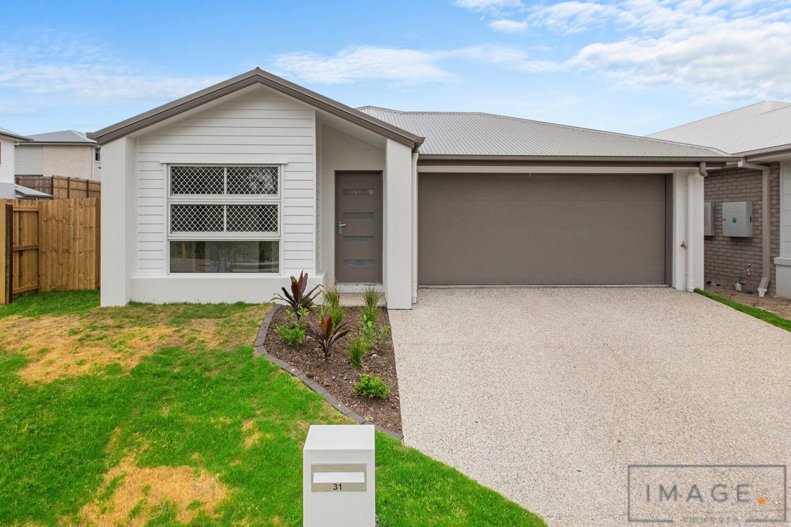 4 bedrooms House in 31 Amundsen Drrive LOGAN RESERVE QLD, 4133