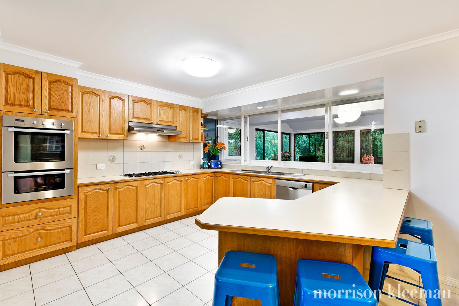 18 Crowe Court, Eltham VIC 3095, Image 2