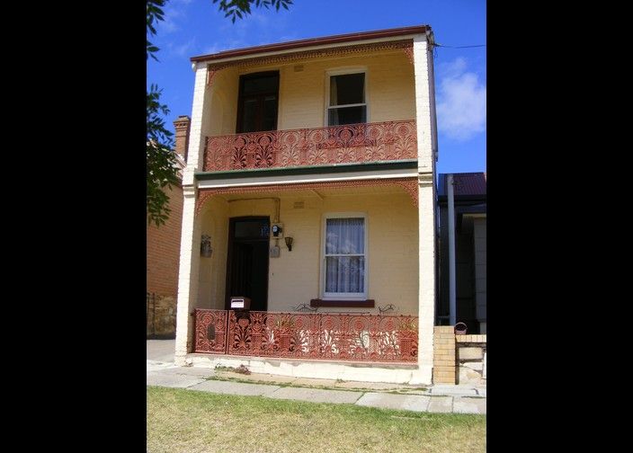 102 Clifford Street, GOULBURN NSW 2580, Image 1