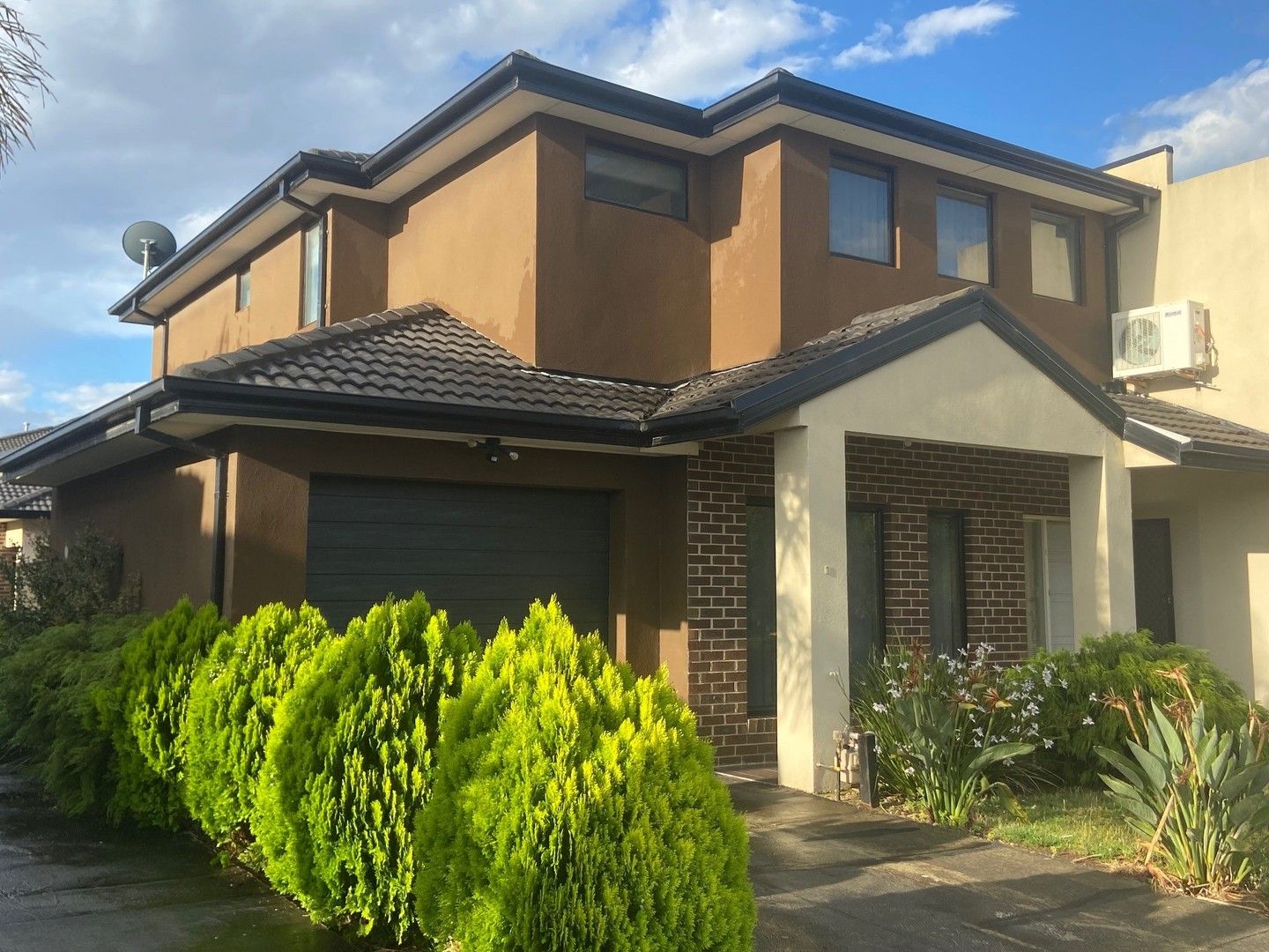 3 bedrooms Apartment / Unit / Flat in 1/5 Corsica Waters POINT COOK VIC, 3030