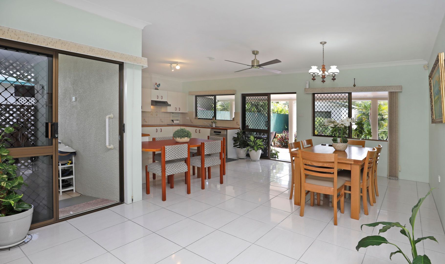 8 Flora Close, Clifton Beach QLD 4879, Image 1