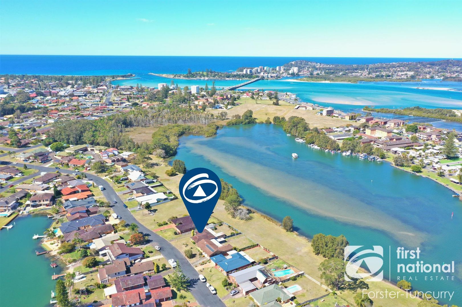 24 Rest Point Parade, Tuncurry NSW 2428, Image 2