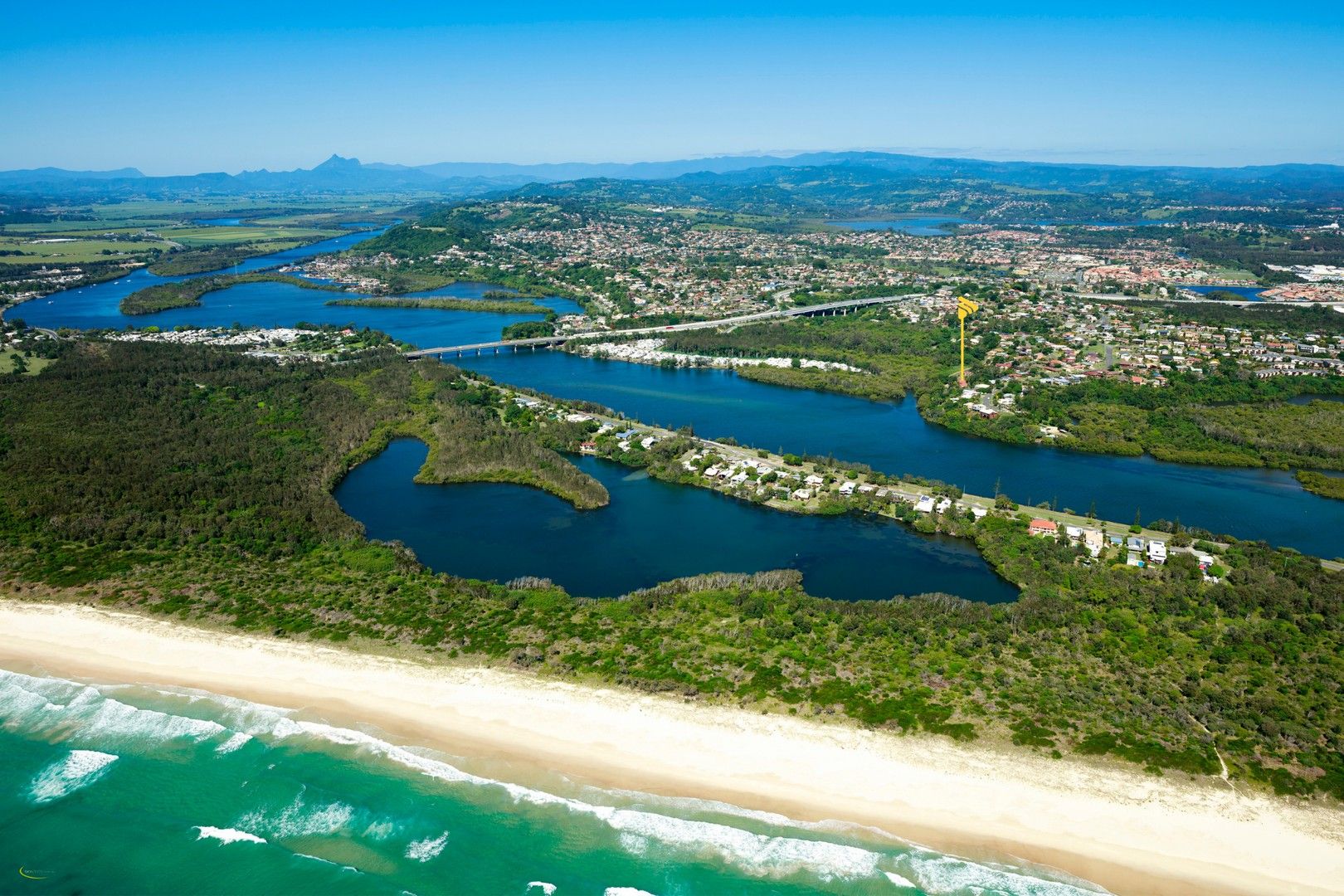 7 bedrooms House in 85 Oyster Point Road BANORA POINT NSW, 2486