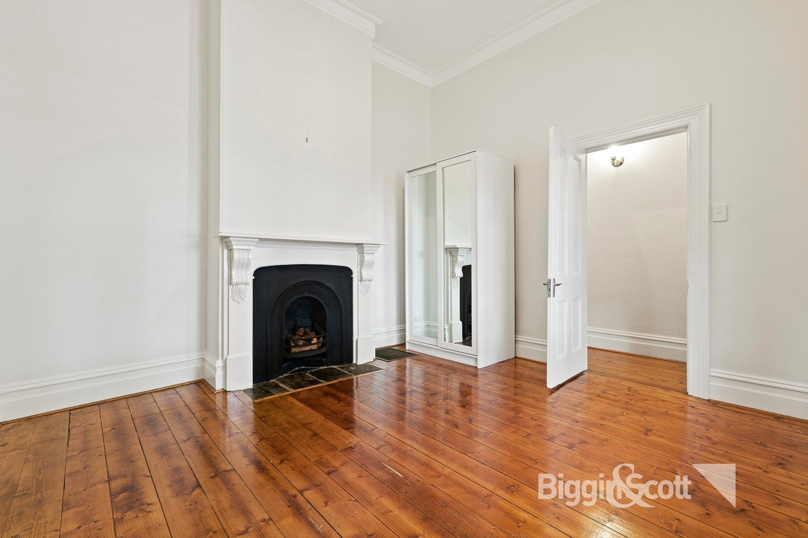 241 Graham Street, Port Melbourne VIC 3207, Image 2